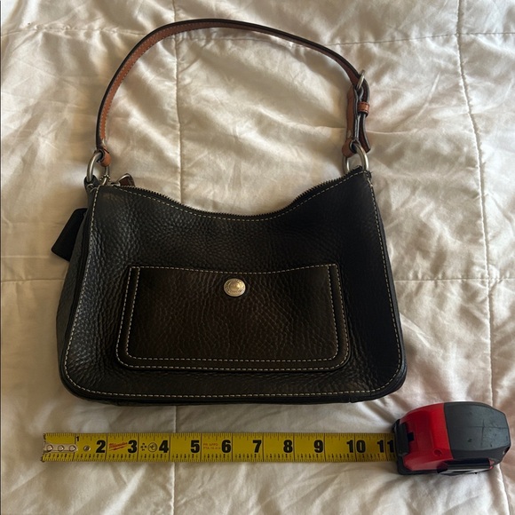 Coach Black and Tan Leather Shoulder Bag - Picture 4 of 5
